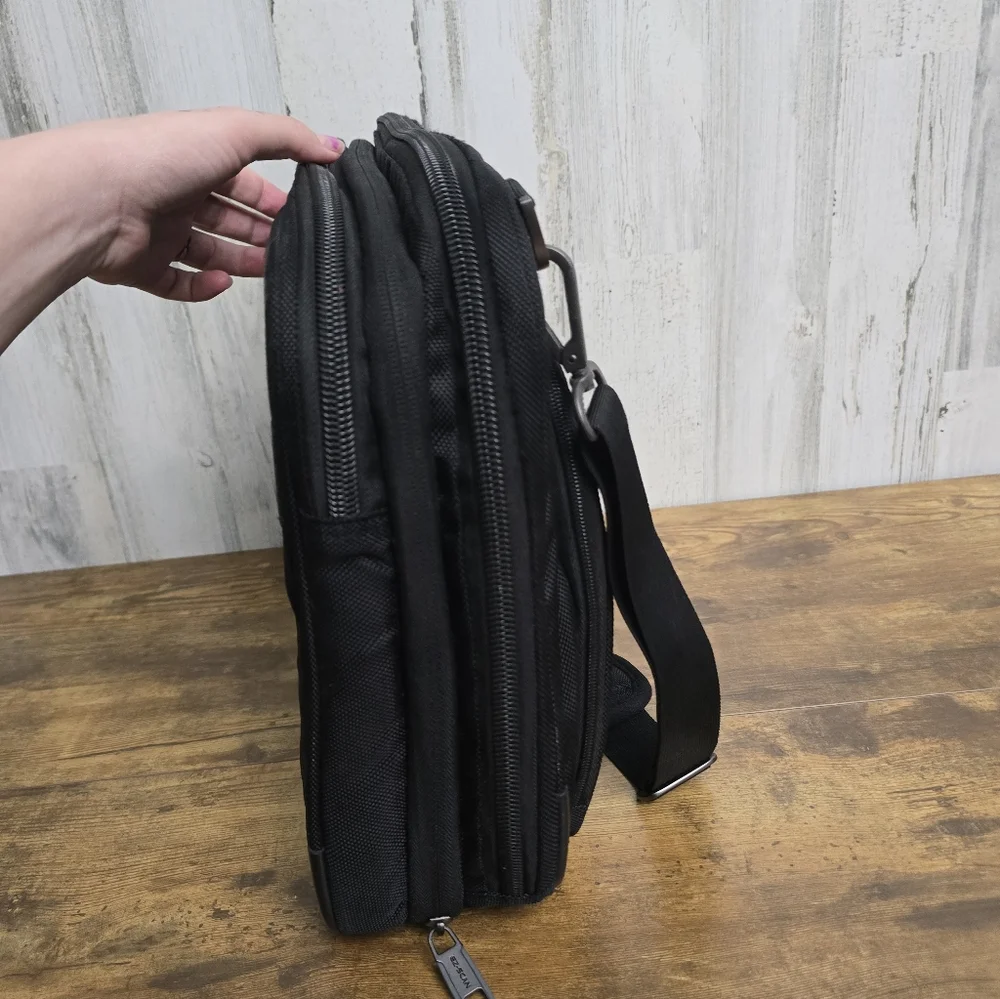 Kenneth Cole Reaction Black Laptop Bag